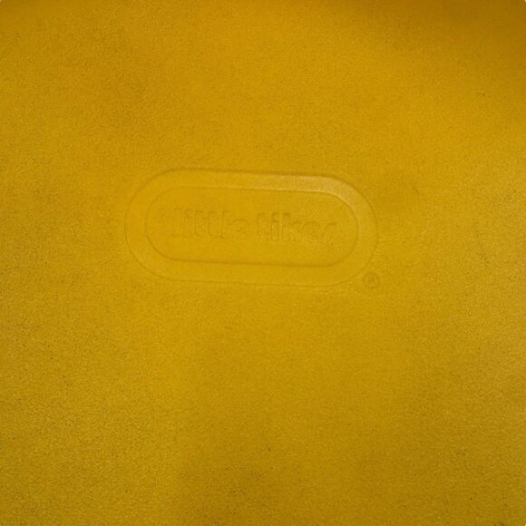 Vintage Little Tikes CHILD SIZE Yellow Chunky Chair Sturdy Plastic Made In USA - Picture 2 of 16